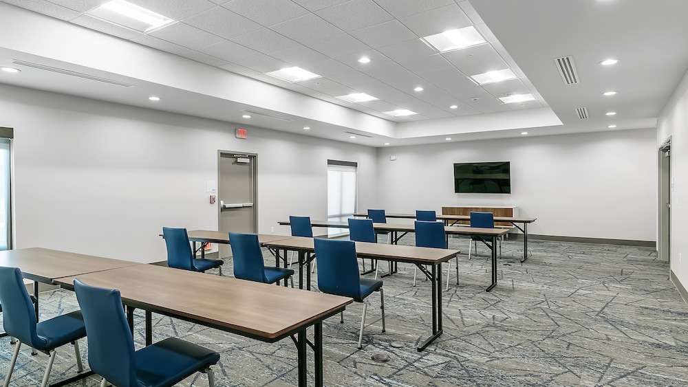 Holiday Inn Express & Suites Nokomis Sarasota South by IHG - photo 24