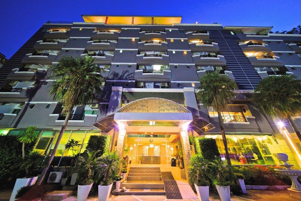 Hi life Hotel in Samut Prakan, Thailand