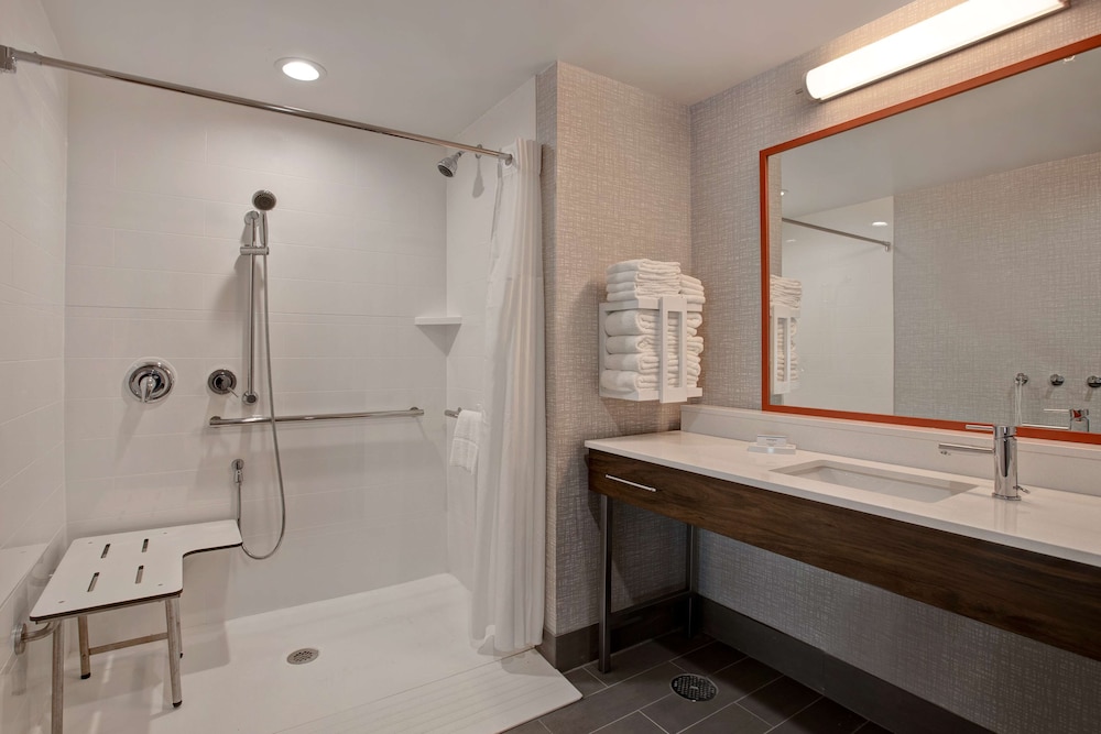Hampton Inn By Hilton & Suites Deptford NJ - photo 20