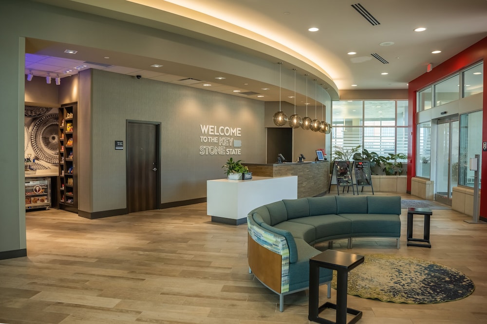 Hampton Inn & Suites Erie Bayfront - photo 5