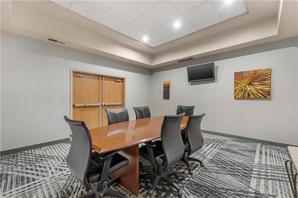 Best Western Plus York Hotel & Conference Center - photo 6