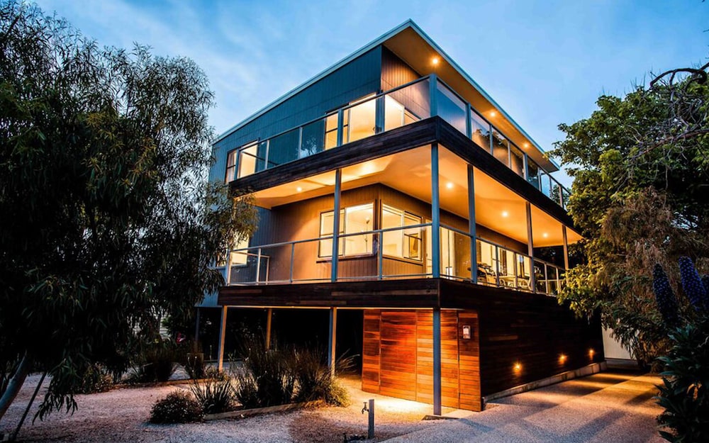 Point Lonsdale Holiday Apartments Adults only — 4-Star Luxury Hotel in Point Lonsdale, Australia