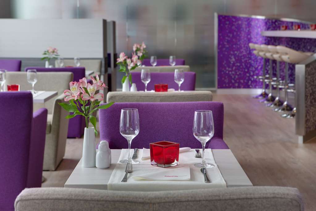 IntercityHotel Ingolstadt, Germany - Restaurant