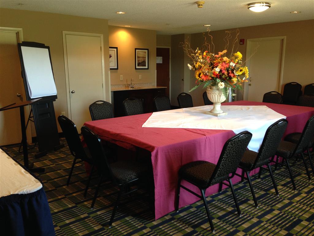 SureStay Plus Hotel by Best Western Roanoke Rapids I 95 - photo 34