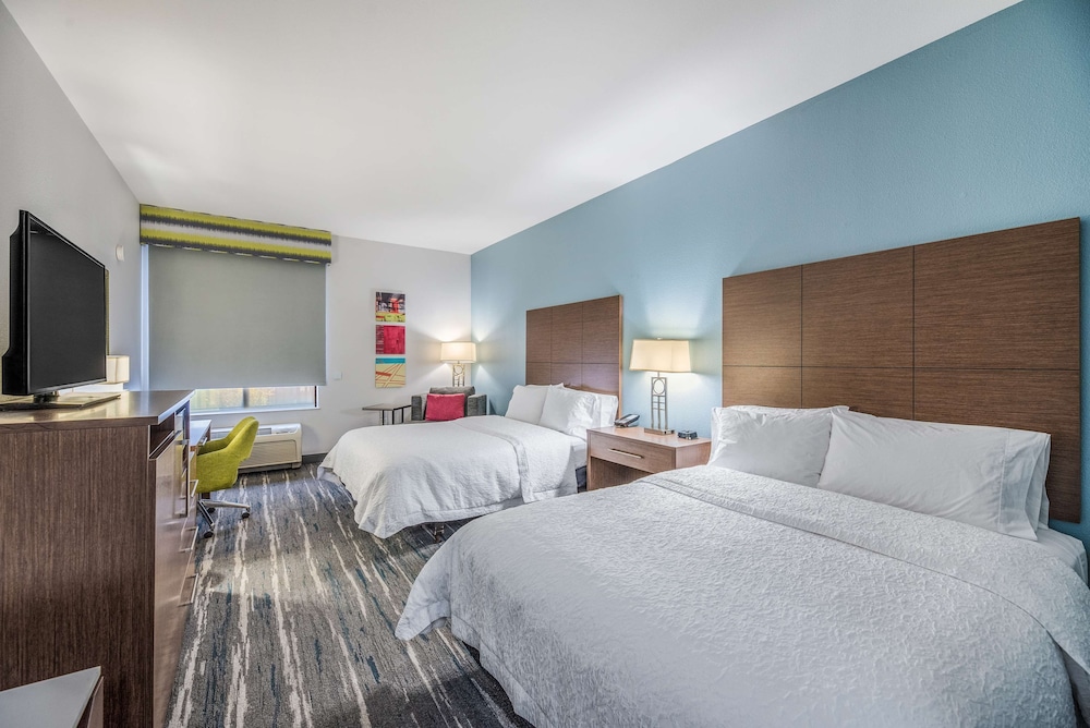 Hampton Inn Oakland Hayward - photo 11