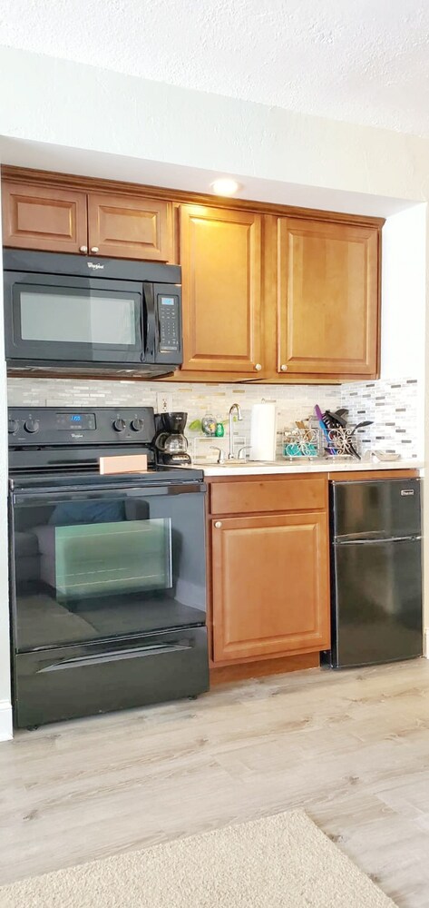 Pirates Cove Resort Studios - photo 13