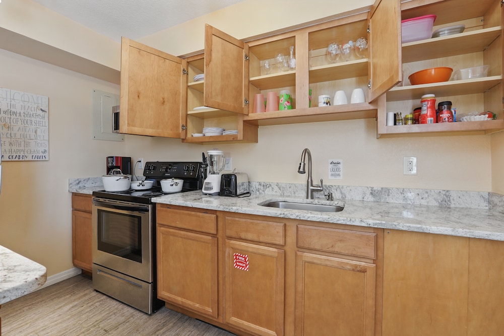 Coco Sands Beachside Cottages - photo 33