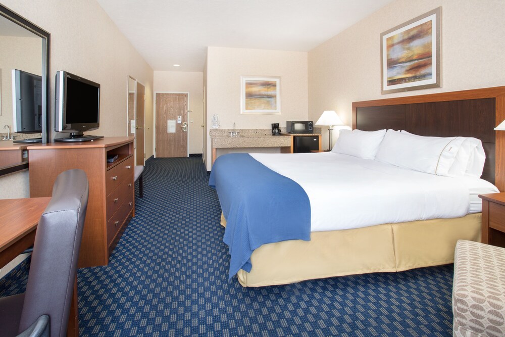 Abilene Inn & Suites - photo 8