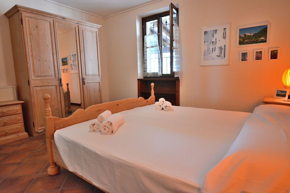 Apartment With Pool Ai Pignoi 1st floor — Garda — photo 3