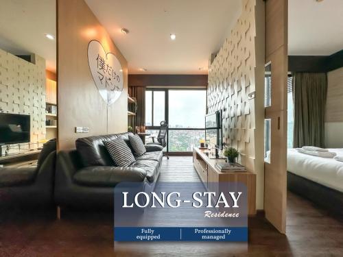 Transquil Modern 1BR Ultra Fast WiFi BTS Ari — 4-Star Luxury Hotel in Bangkok, Thailand