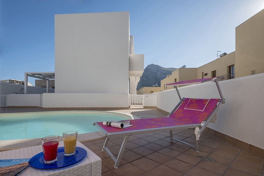 I tre Golfi Blu Mare Bilo con veranda e piscina — 4-Star Luxury Hotel in San Vito Lo Capo, Italy