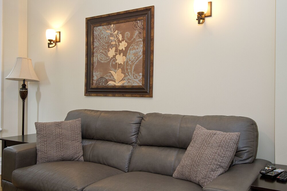 Lovely 3BR in Lake View by Sonder - photo 17