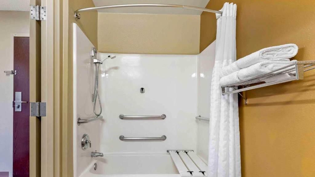 Studio 6 Extended Stay Fairfield OH Cincinnati - photo 28