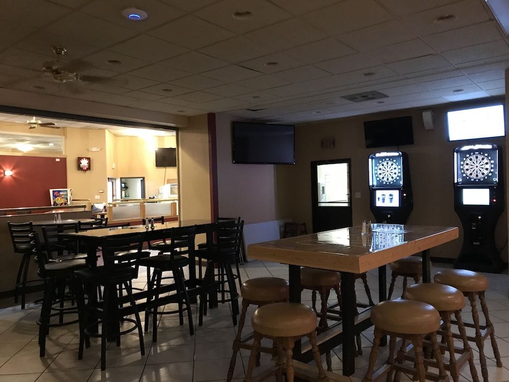 Crookston Inn & Convention Center - photo 21