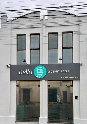 Della Economy Hotel in Paranagua, Brasil