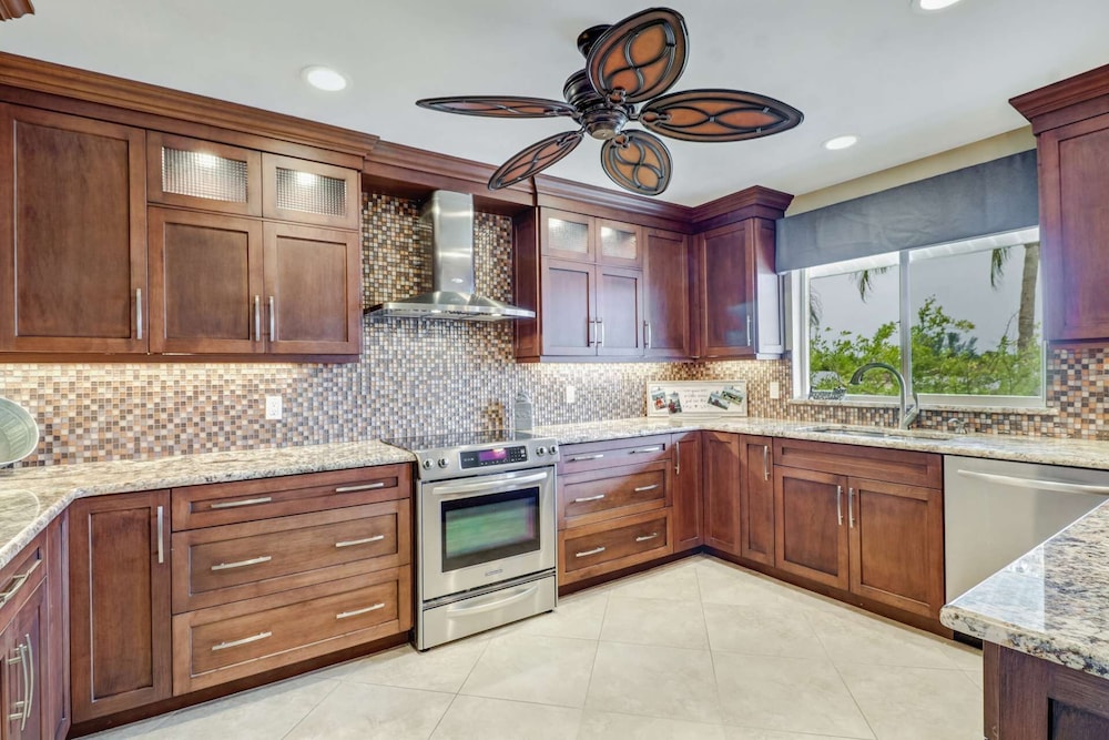 4865 Regal Dr - photo 8