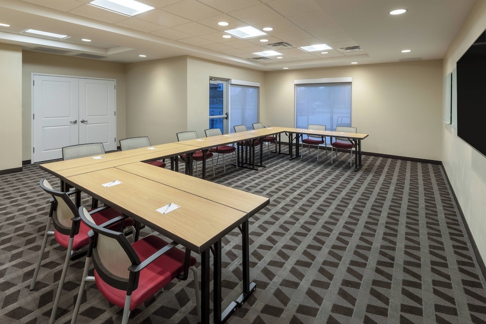 TownePlace Suites by Marriott St. Louis Edwardsville IL - photo 28