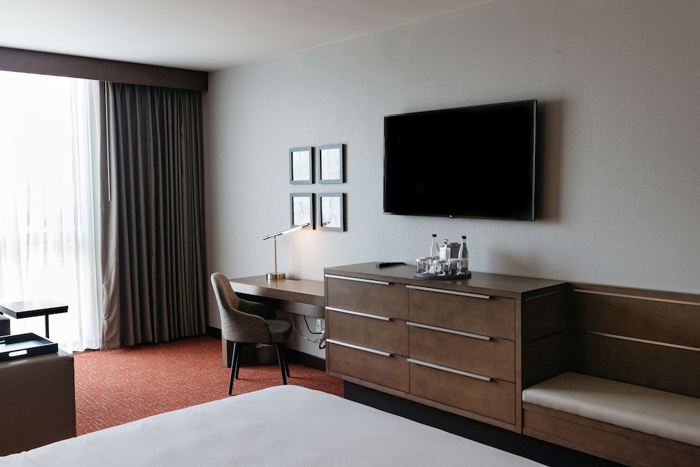 Revel Hotel Des Moines Urbandale Tapestry Collection by Hilton - photo 57