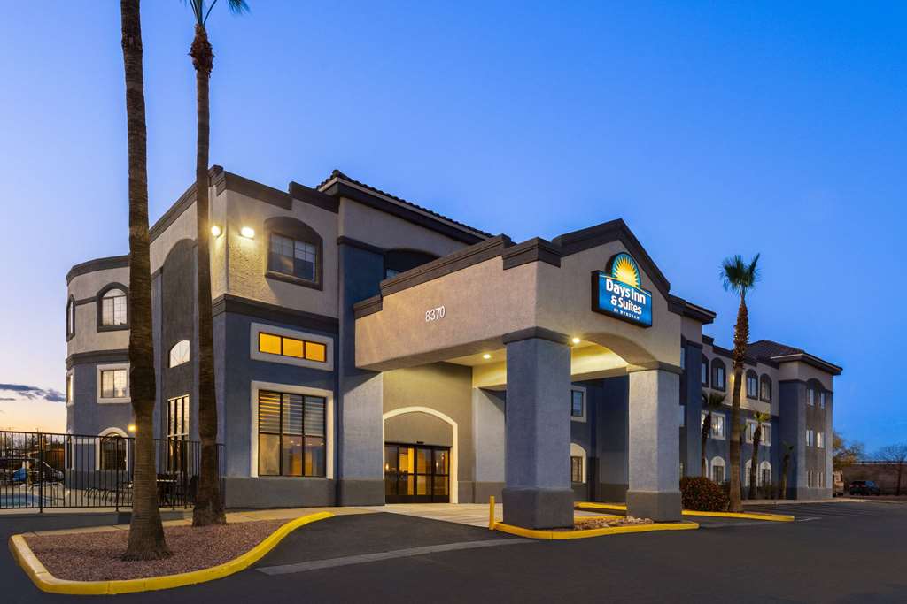 Days Inn & Suites by Wyndham Tucson Marana - photo 10
