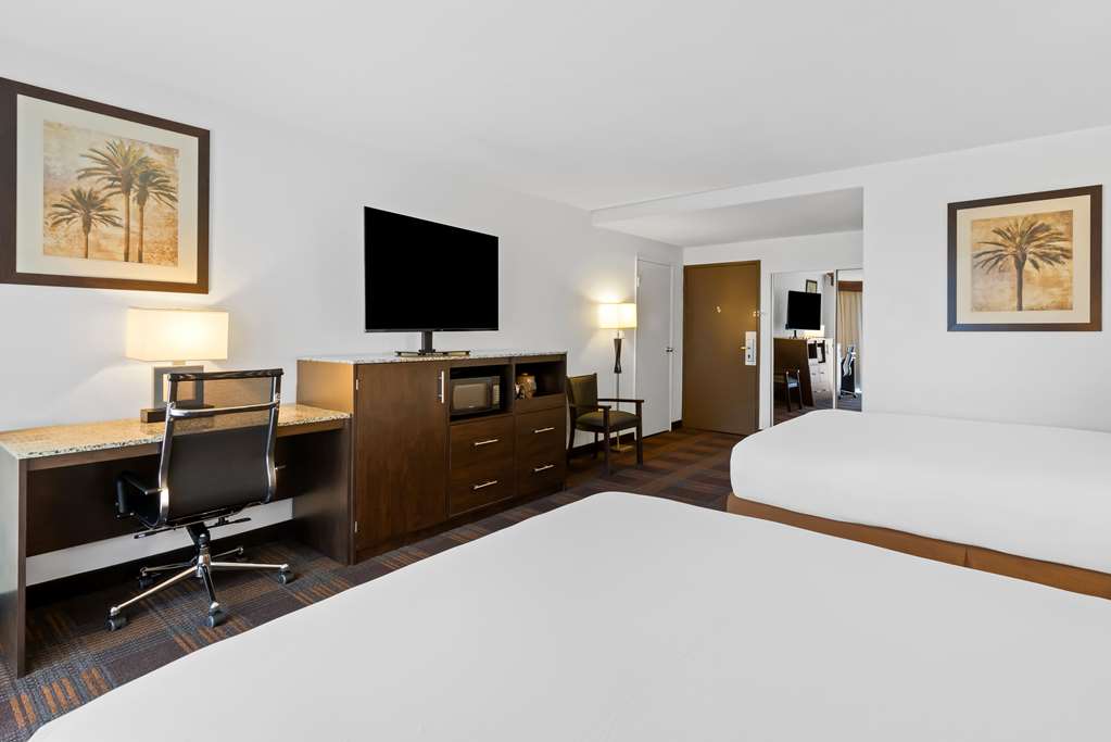 Best Western Date Tree Hotel - photo 31