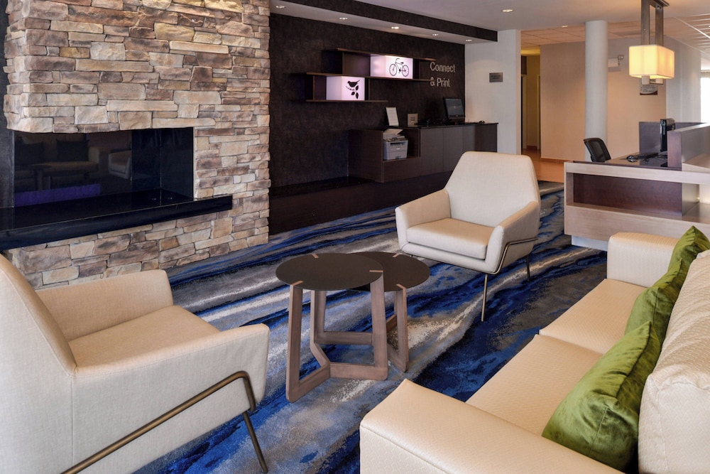Fairfield Inn & Suites Cedar Rapids - photo 3