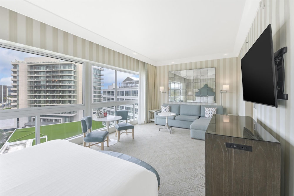 The Beverly Hilton - photo 40