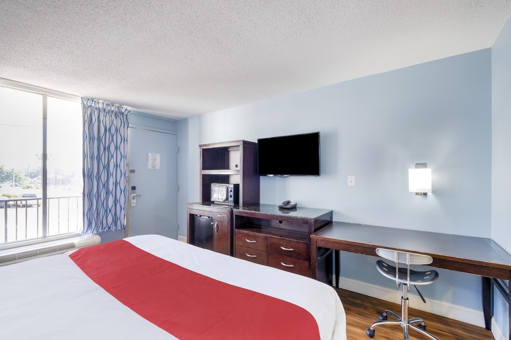 OYO Hotel Cleveland TN - photo 7