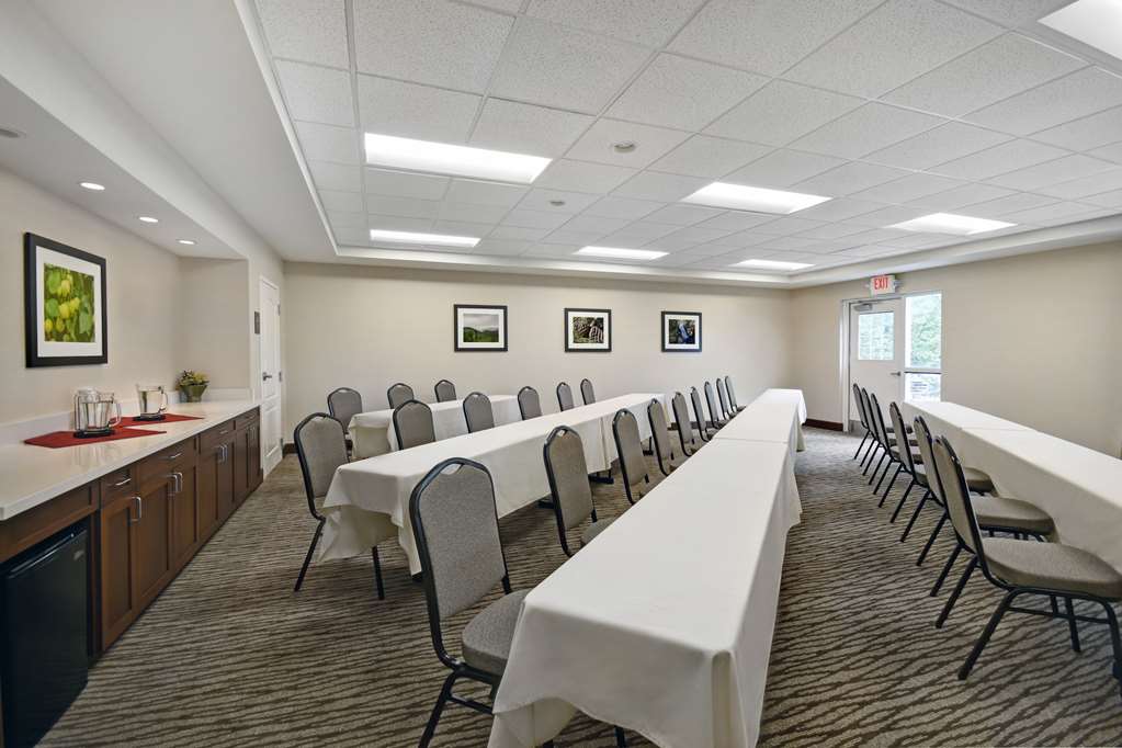 Comfort Inn & Suites Wilton - photo 42