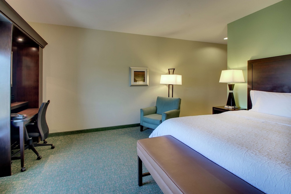 Hampton Inn Vernon - photo 12