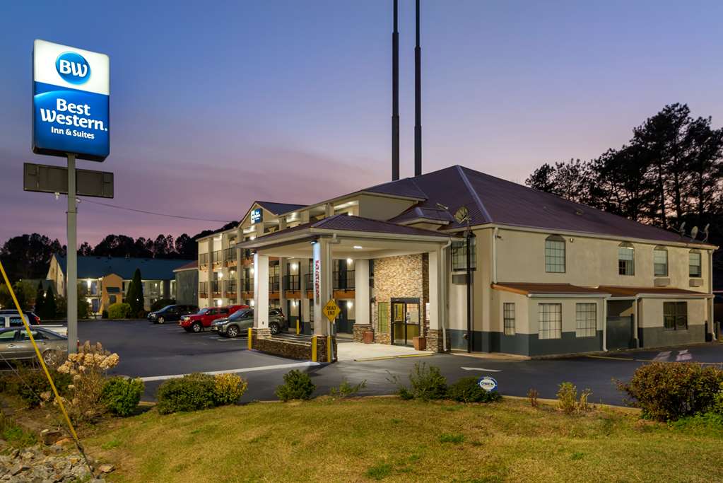 Best Western Allatoona Inn & Suites - carbon neutral hotel in Cartersville