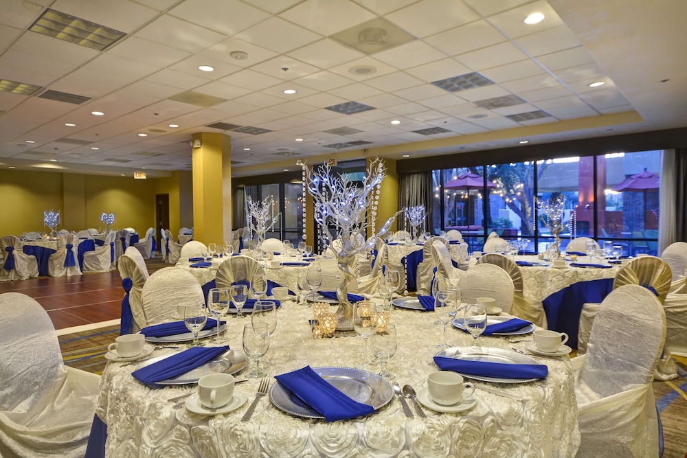 DoubleTree by Hilton Phoenix North - photo 53