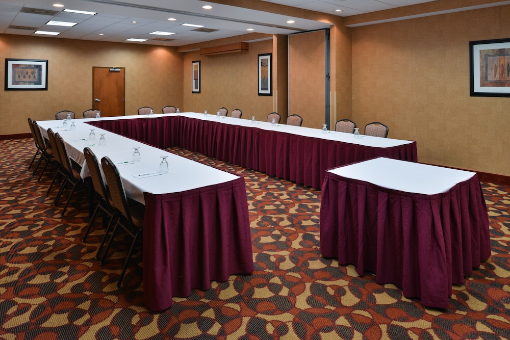 Holiday Inn Martinsburg by IHG - photo 54