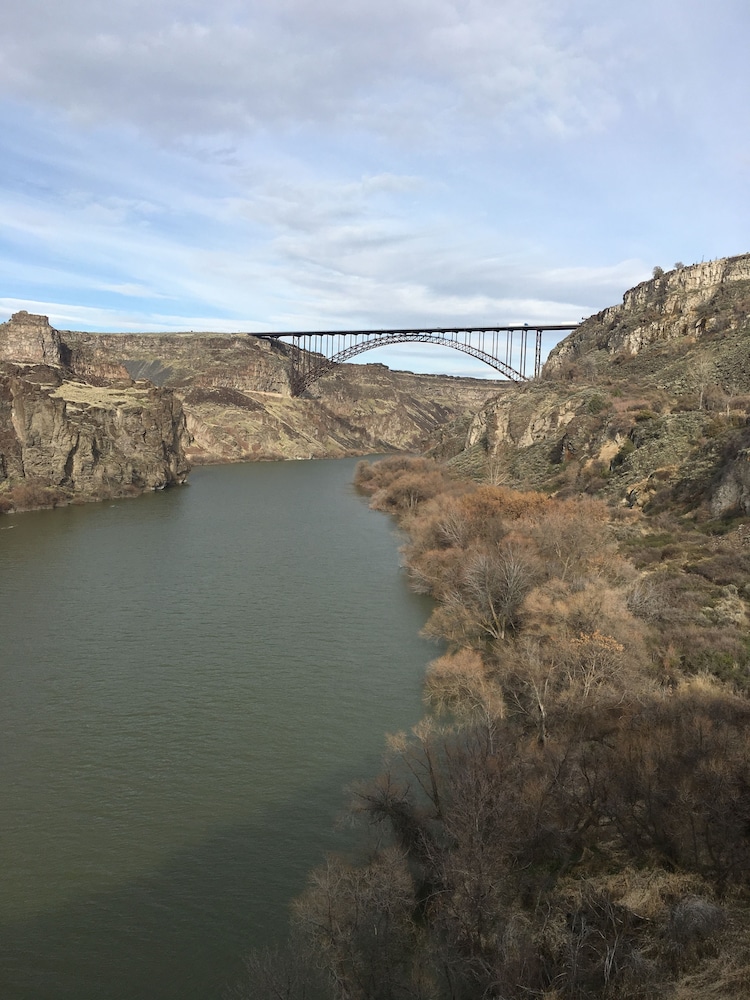 Oregon Trail Inn - photo 17