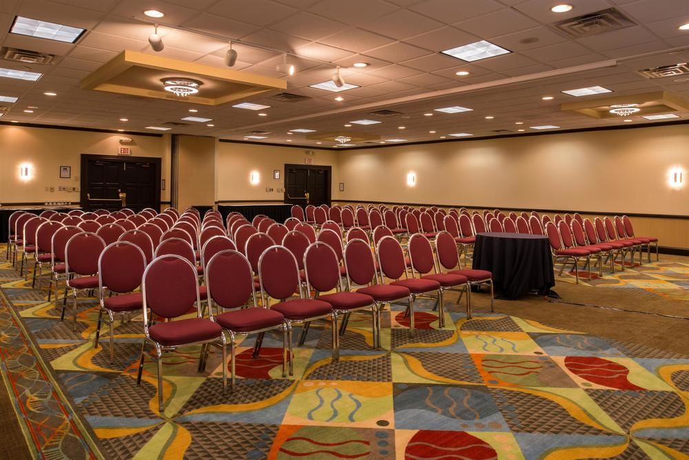 Ramada Plaza Rochester Airport - photo 111
