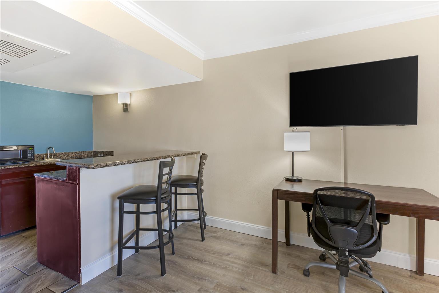 Best Western InnSuites Tucson Foothills Hotel & Suites - photo 42