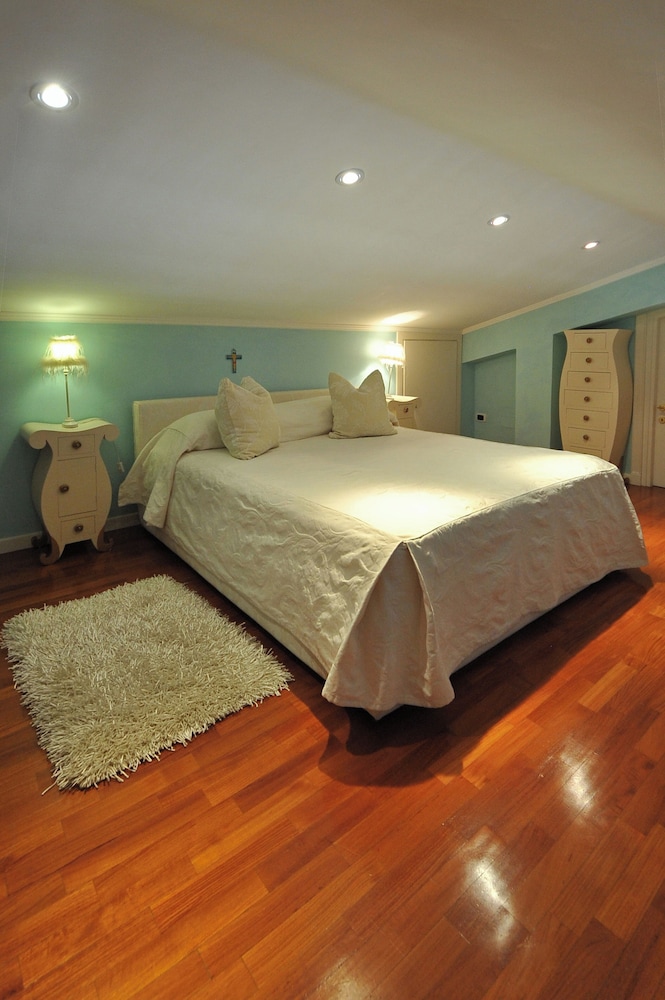 Casa di Giò — 4-Star Luxury Hotel in Lanuvio, Italy