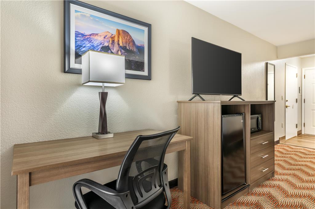 Best Western Plus Sonora Oaks Hotel & Conference Center - photo 24