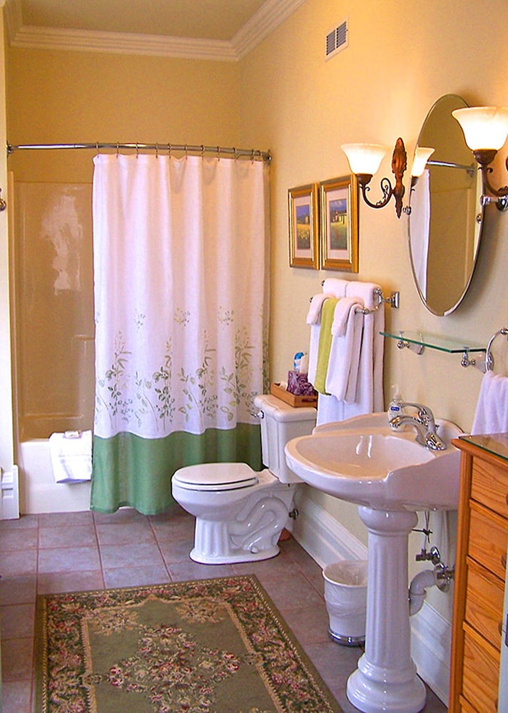 Lyndon House B&B - photo 44