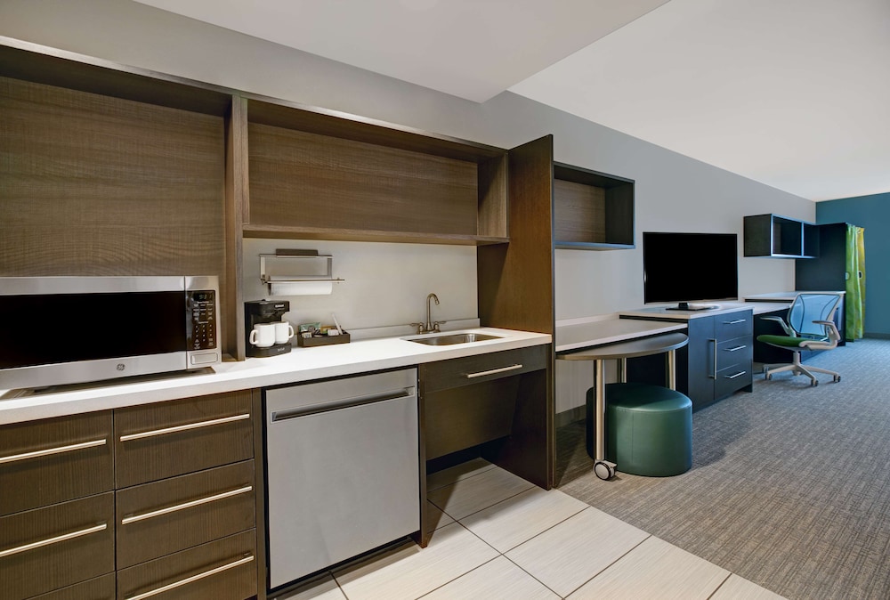 Home2 Suites Asheville Airport - photo 19