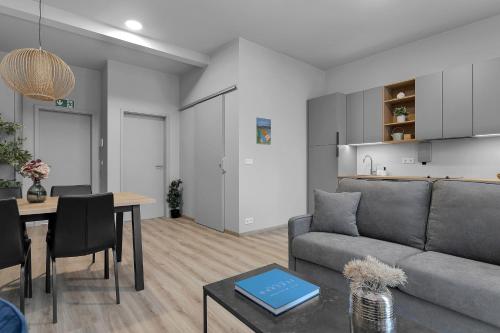 B 18 20 Apartments