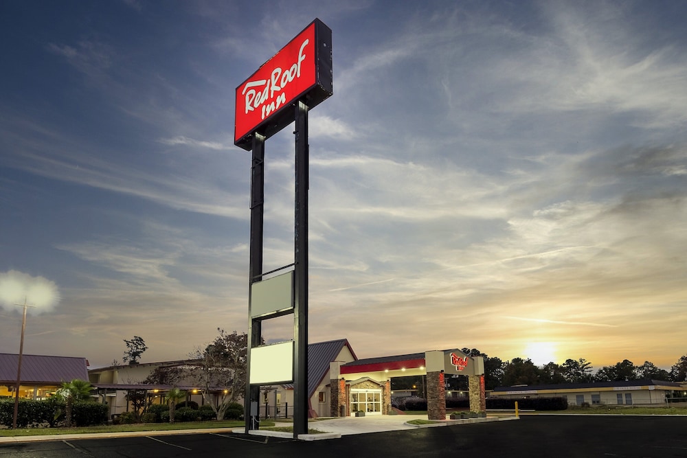 Red Roof Inn Lumberton - photo 27