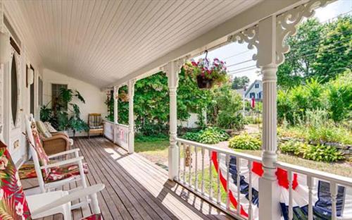 West Tisbury Inn - photo 11