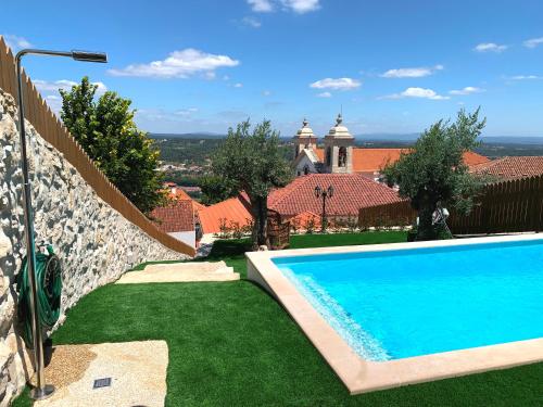 Casa Varanda do Castelo — 4-Star Luxury Hotel in Ourem, Portugal