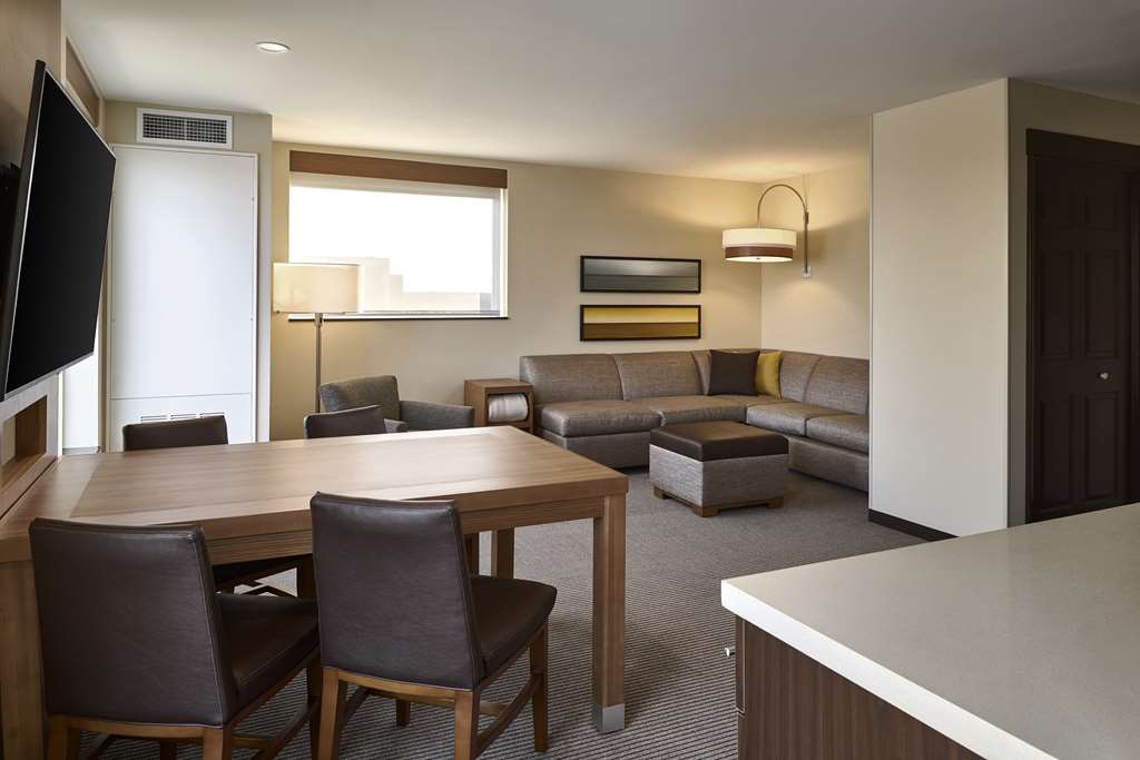 Hyatt Place Wilmington Riverfront - photo 22