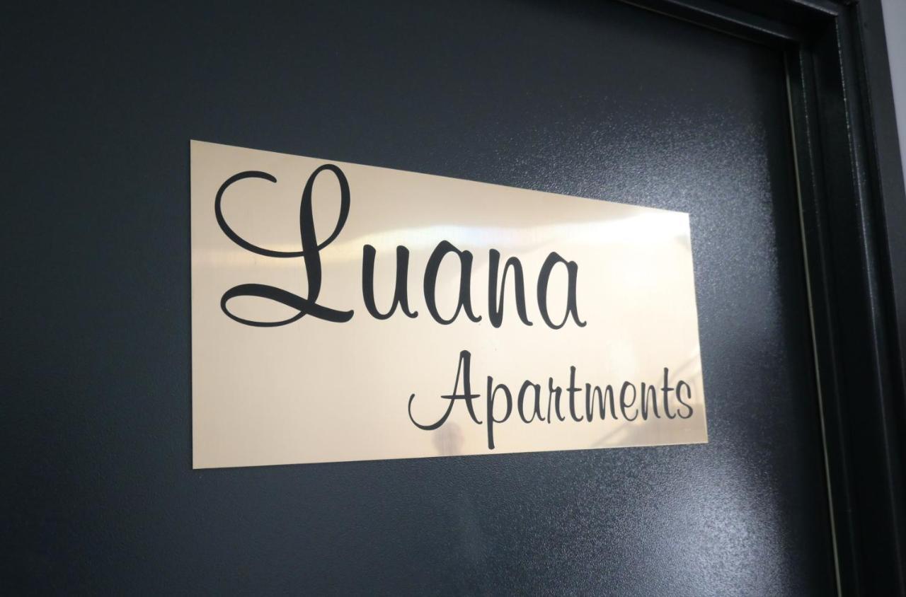 Luana Airport Apartments #6 — 4-Star Luxury Hotel in Otopeni, Romania