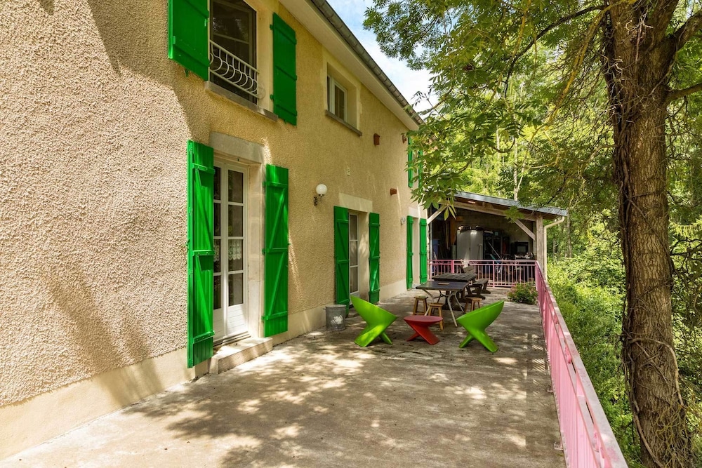 Bienvenue au Pays de Jeanne — hotel in Neufchateau