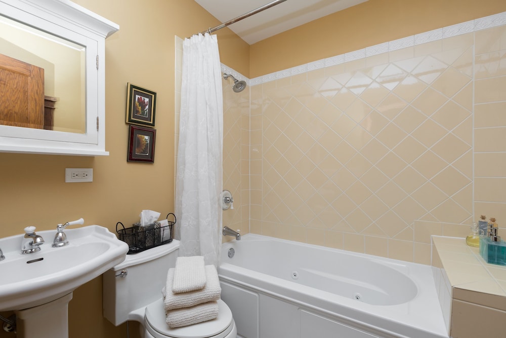 Chicago Guest House Wrigleyville - photo 29