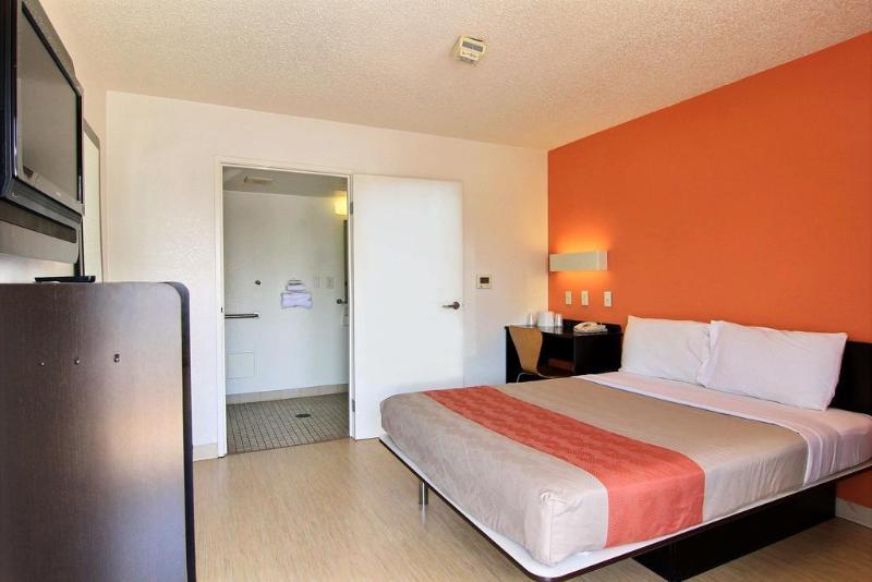 Motel 6 Austin Tx North Central - photo 12