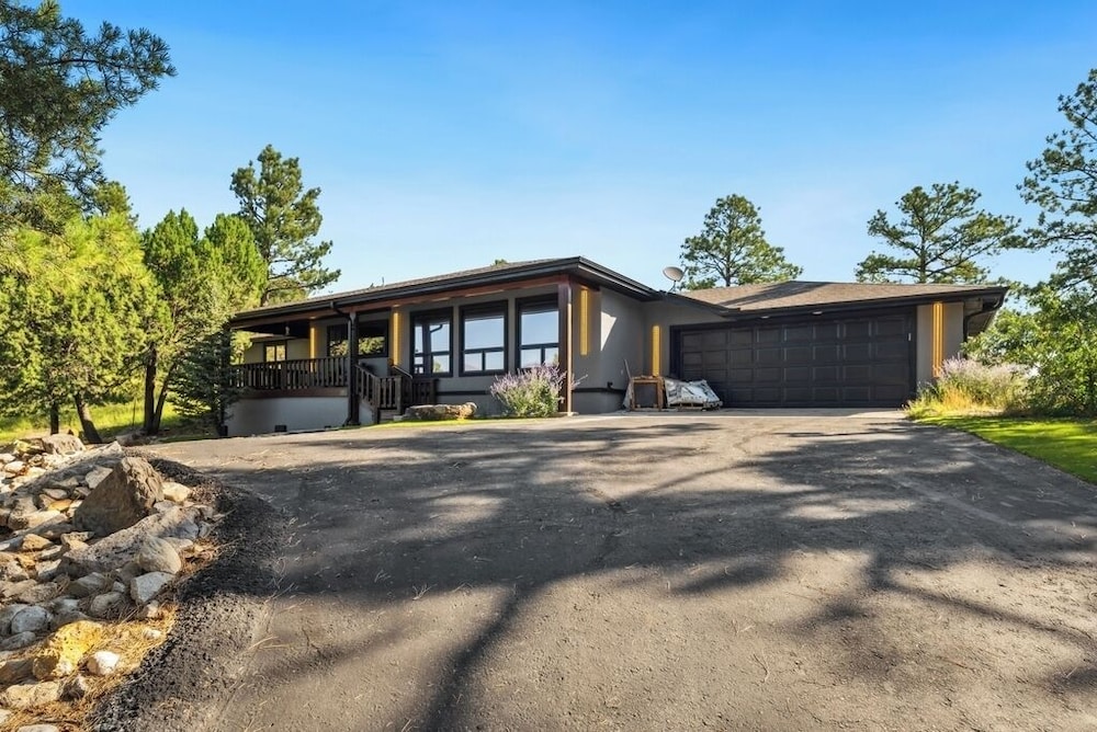 Sky Lux Ridge in Ruidoso, United States