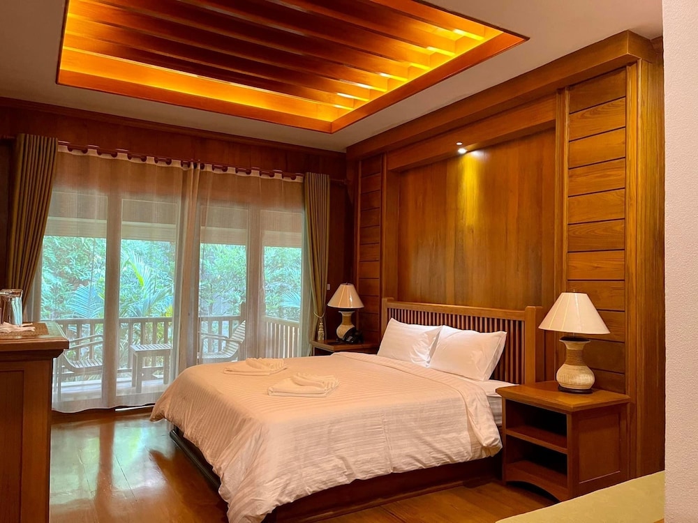 Vanasin Residence — Tak — photo 3